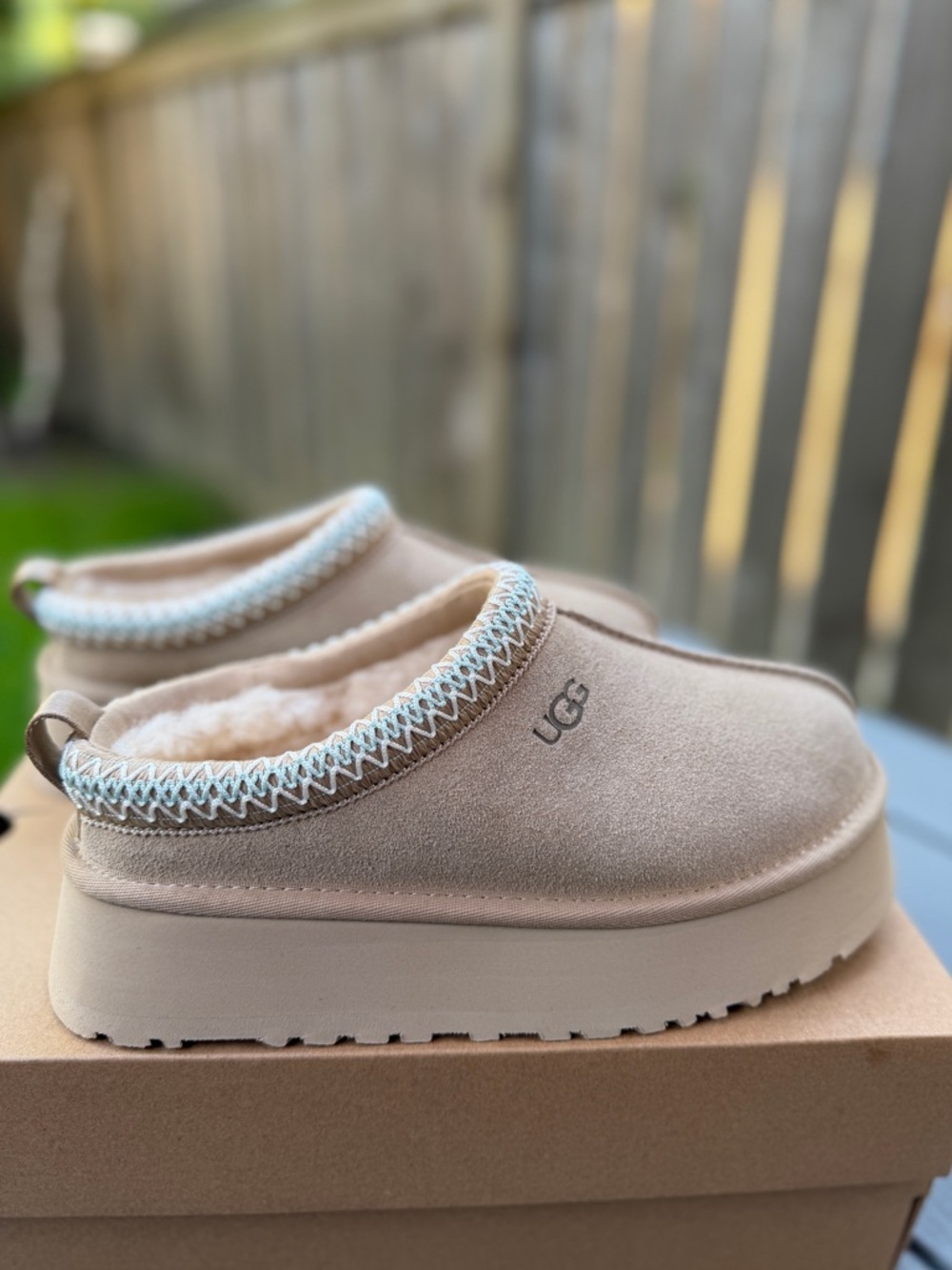 UGG TAZZ II
